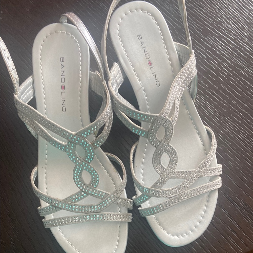 Bandolino Silver Sandals with Strappy Design